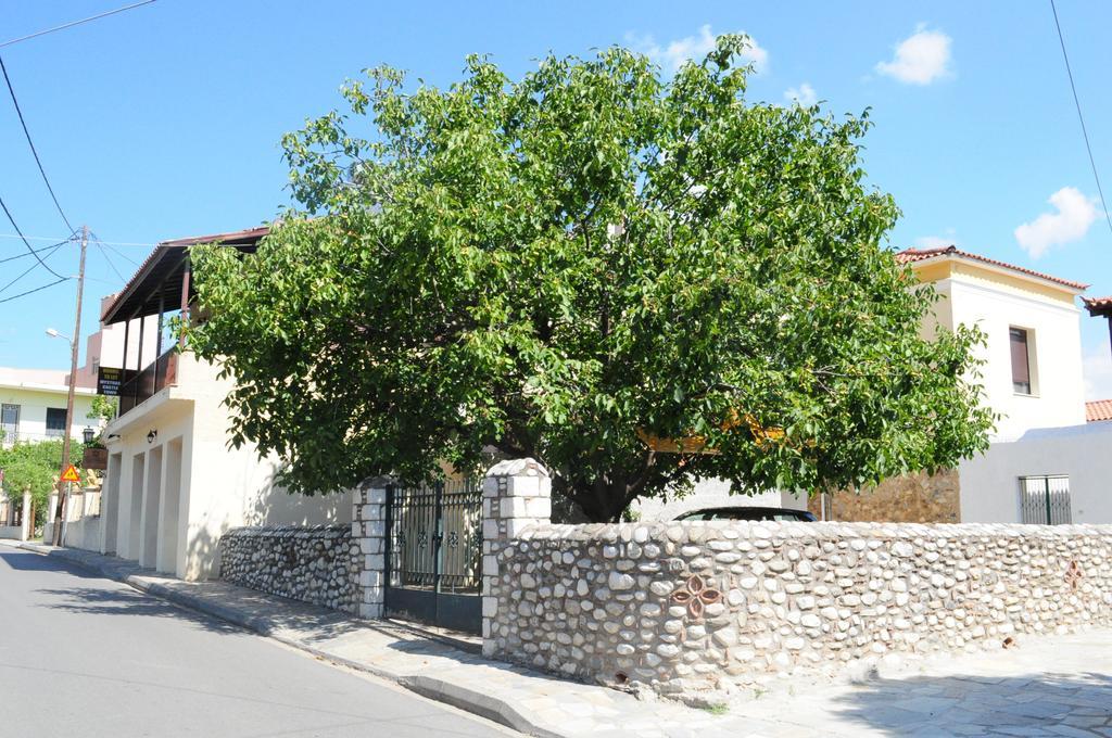 Christina Guest House Mistrá Exterior foto